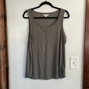 Women’s Maurice’s tank top in Olive Green. Size XL. Brand new without tags!!